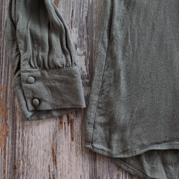 Aritzia Wilfred Tulum Blouse Sage Women's Small - Picture 4 of 9